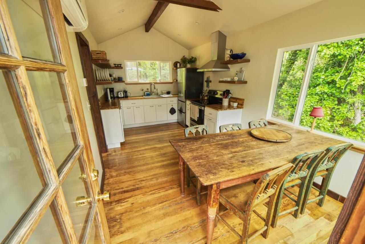 Rivers Breeze Relaxing Riverside Cabin With Private Suite Kayaks Healdsburg Exterior photo