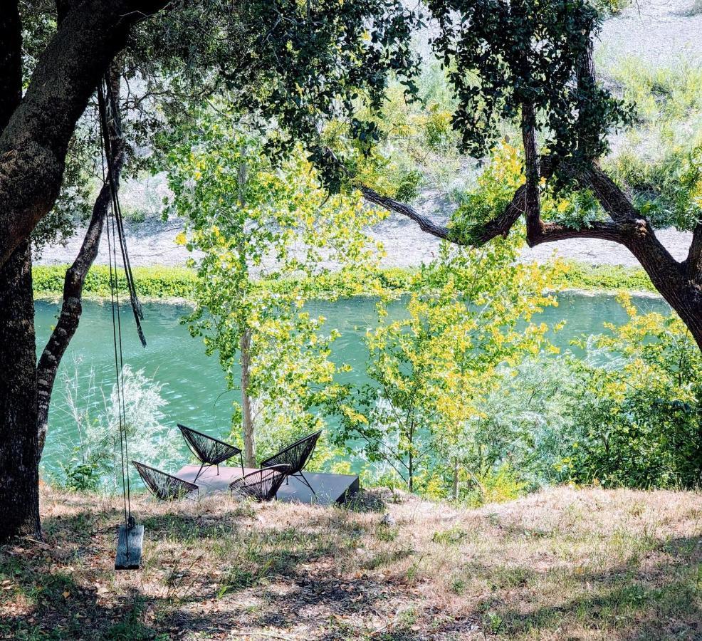 Rivers Breeze Relaxing Riverside Cabin With Private Suite Kayaks Healdsburg Exterior photo