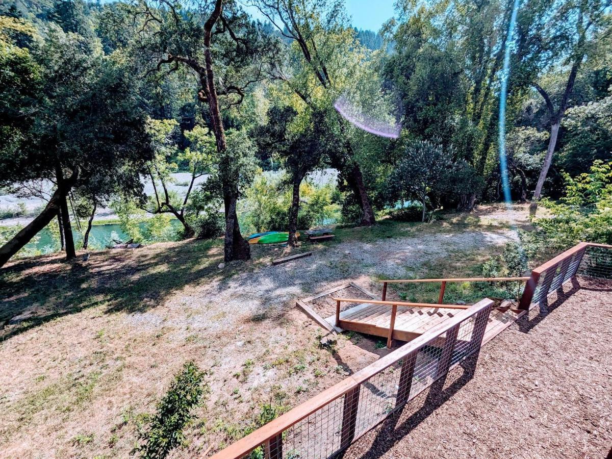 Rivers Breeze Relaxing Riverside Cabin With Private Suite Kayaks Healdsburg Exterior photo